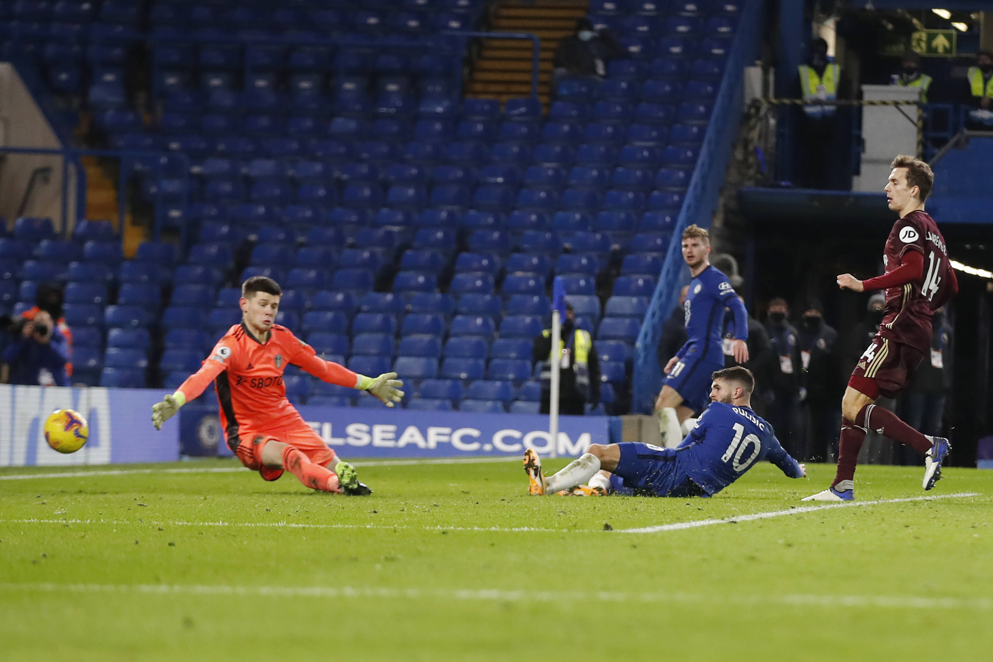 攻犀利的勇 攻犀利的勇