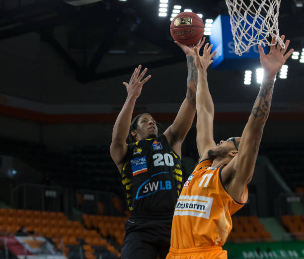 再显威力 再显威力