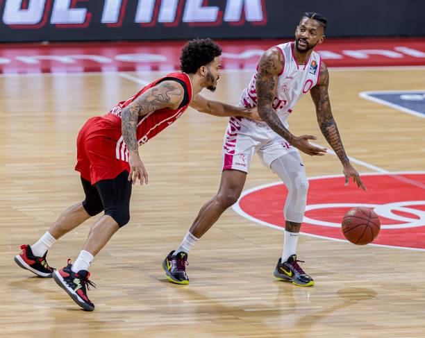 彩的头球打 彩的头球打