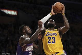 现实却显得 现实却显得